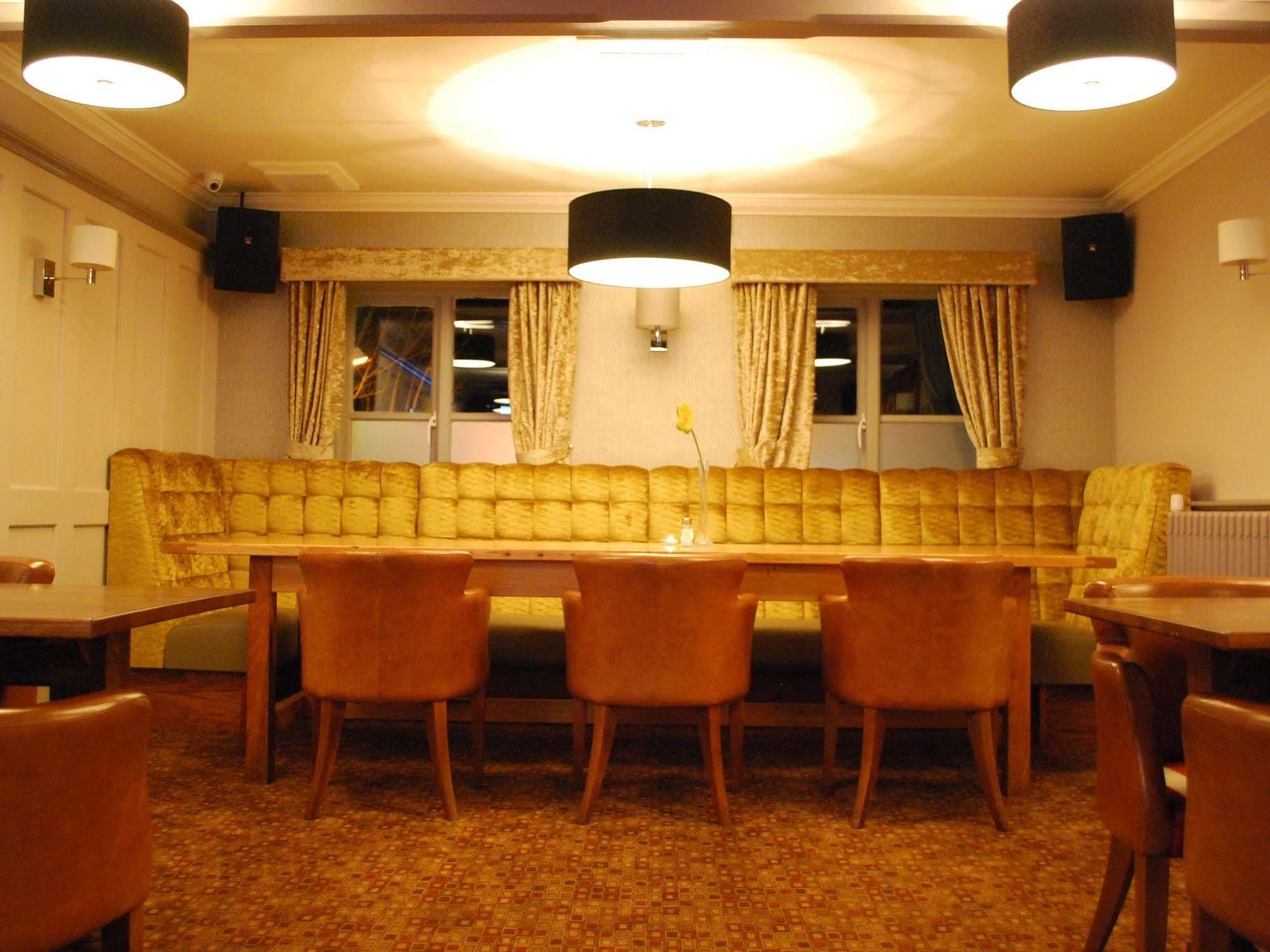 Hotel The Warwick Arms Chew Magna Zewnętrze zdjęcie